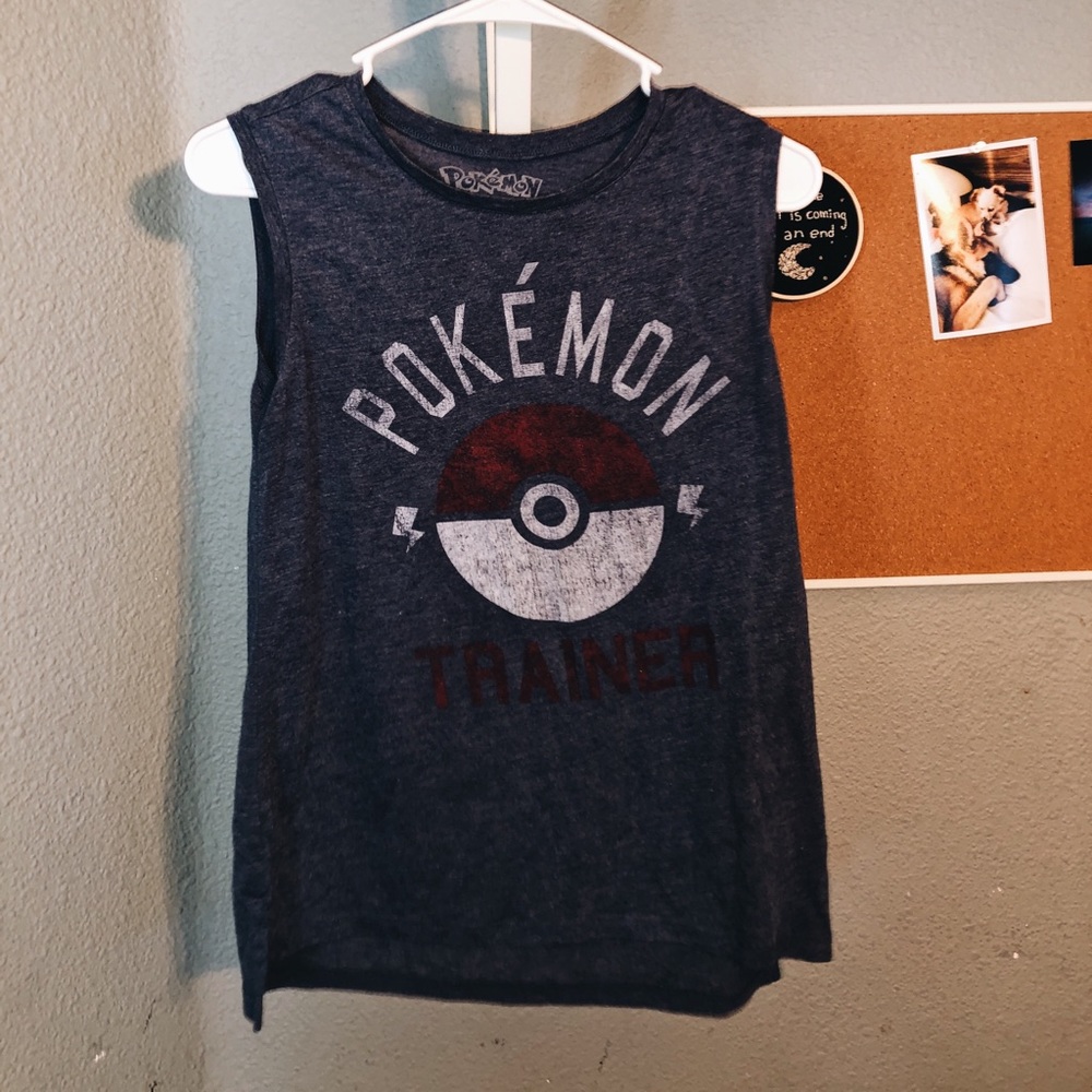Graphic muscle t
